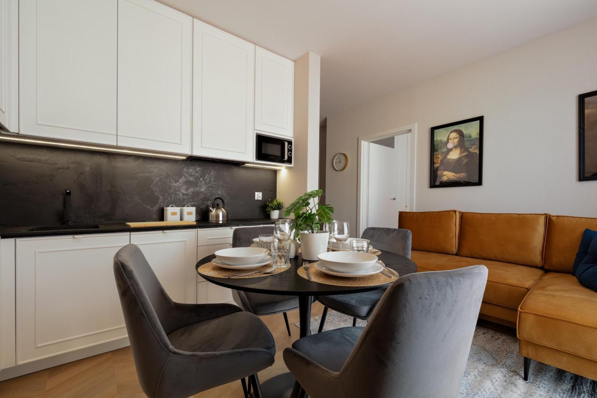 Metropolis Old Town Apartments Krakow Bagian luar foto